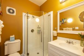 Key West Villas - Villa Grande's second floor bathroom