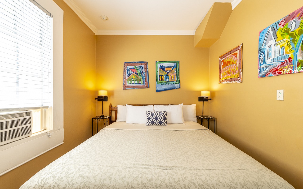 Key West Villas - Villa Grande's second floor king bedroom