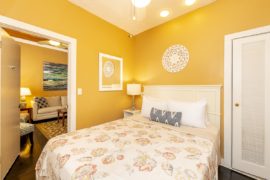 Key West Villas - Villa Porta queen bedroom