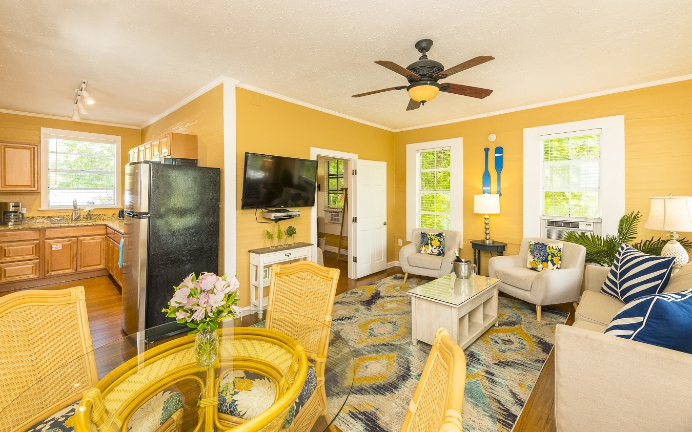 key west cottage rentals - villa alta patio